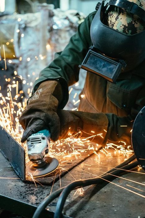 Svarka ishlarini qilamiz Naves, Metal konstruksiya