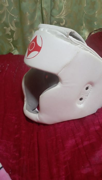Продам шлем для каратэ