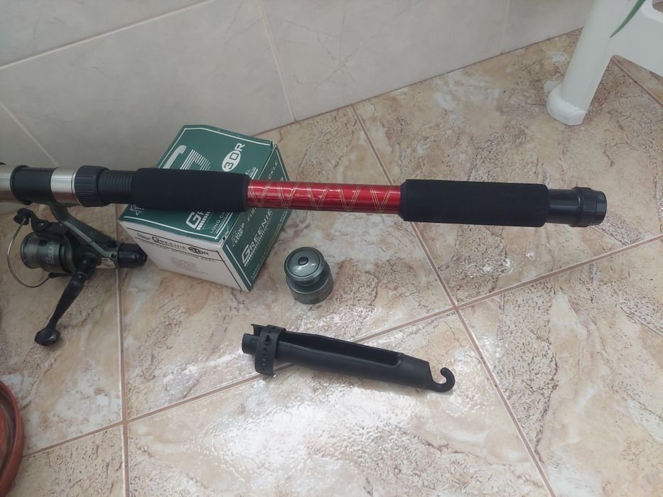 Пръчка и макара за риболов