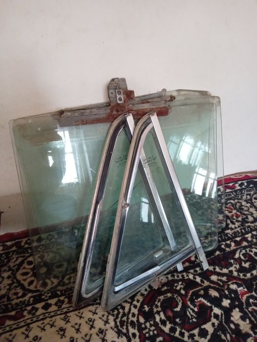 Gaz balon 75 tali labavoy oldi orqa oyna most  kardan karobka sotiladi