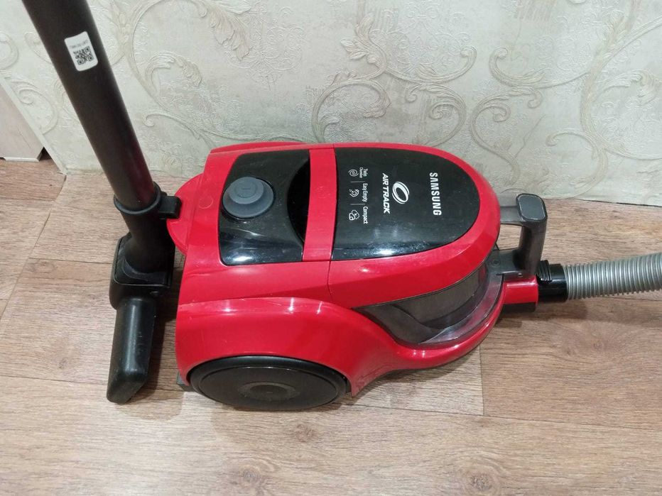Продается  пылесос