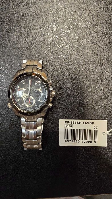 Продавам часовник Casio Edifice EF-535SP-1AVDF