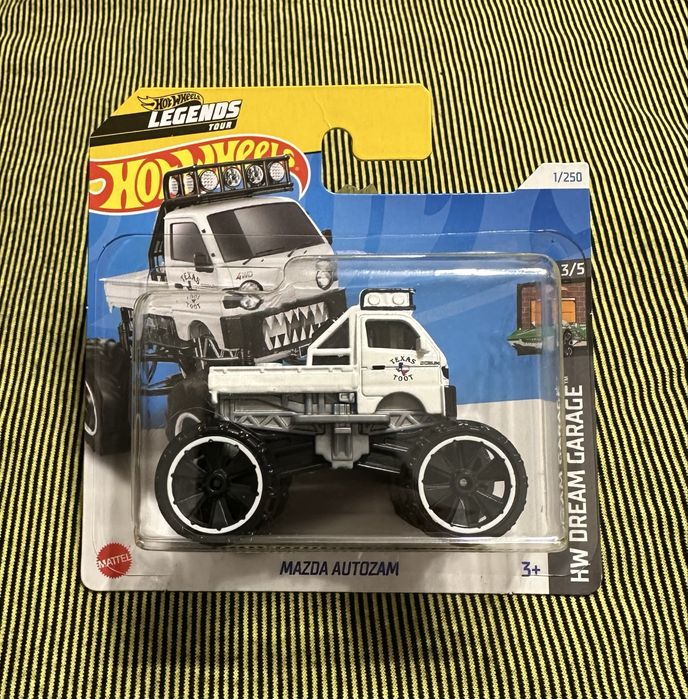 Hot Wheels Mazda Autozam 1:64