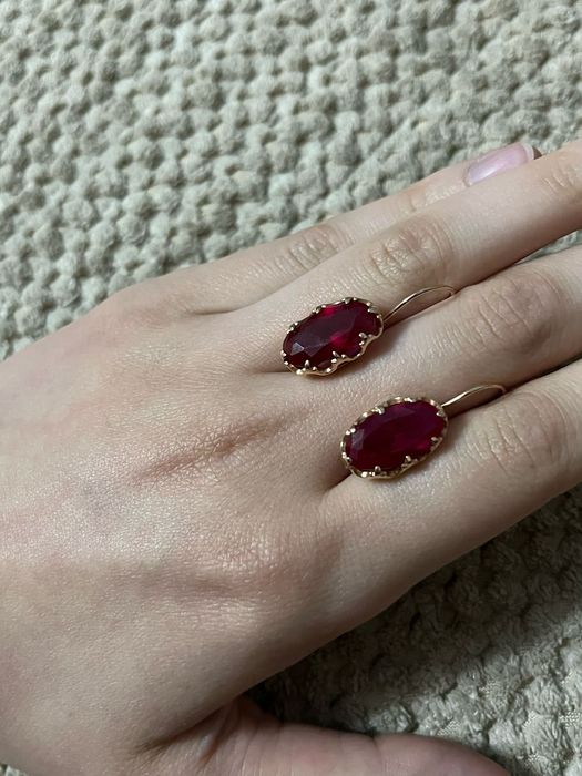 Продам советские золотые серьги