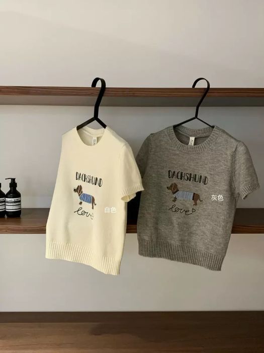 Распродажа женской одежды.