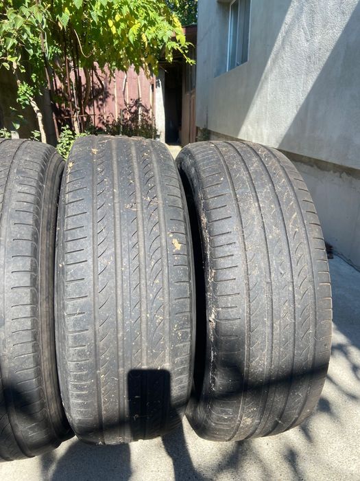 Anvelope vara Pirelli 235/65/17 dot 2022