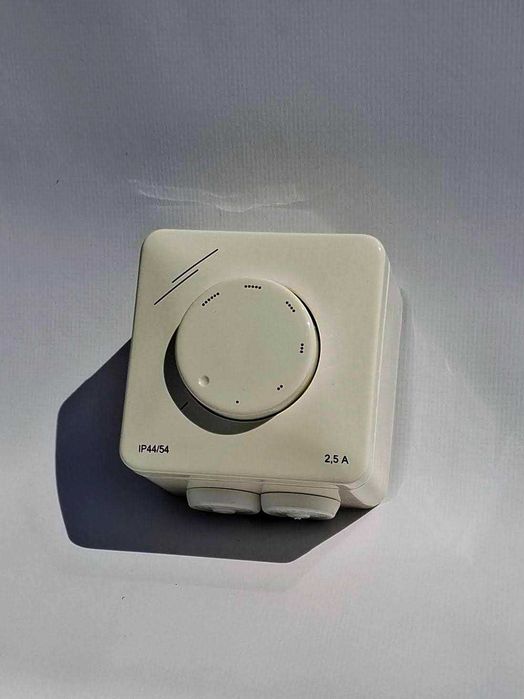 Регулатор за вентилатор монофазен 2,5 А