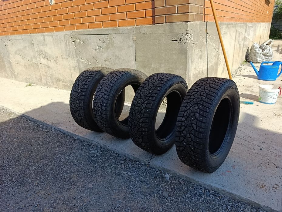 Резина  Bridgestone (Бриджстоун)  на 15