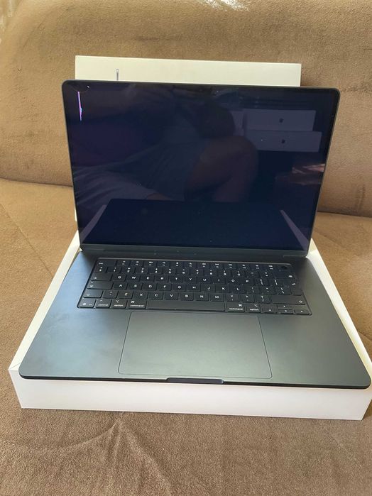 15,3" M4 Apple MacBook Air A3241(2025)-10 Cores CPU/10-Core GPU