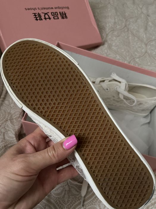 Продам за 1000 кеды