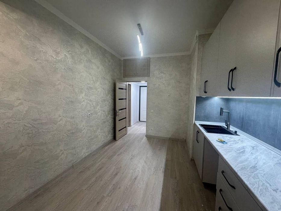 Срочно сдаётся кв Сергелинский р-н Куйлюк массив 7 1/5/8 Новостройка!