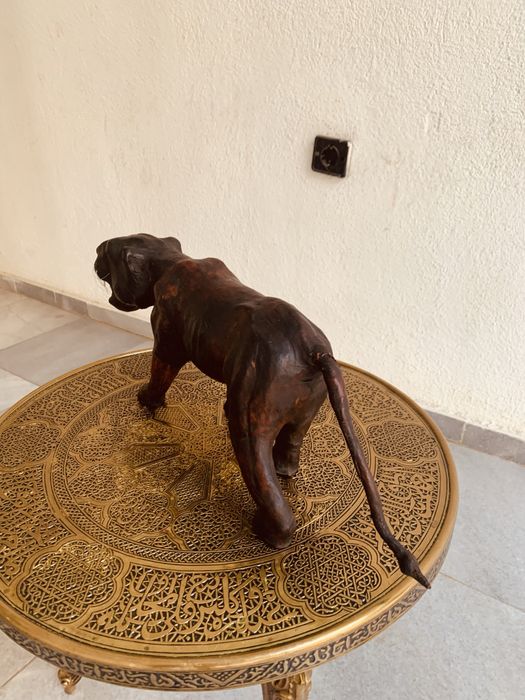 Винтидж кожена фигура от средата на 20 век