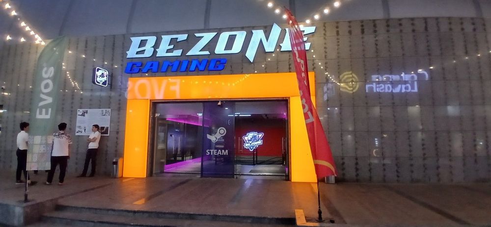 Tashqi reklama  Poligrafiya  Banner   bukva