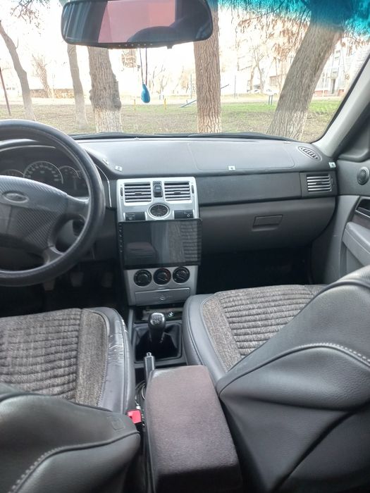 Лада приора 1.6 седан