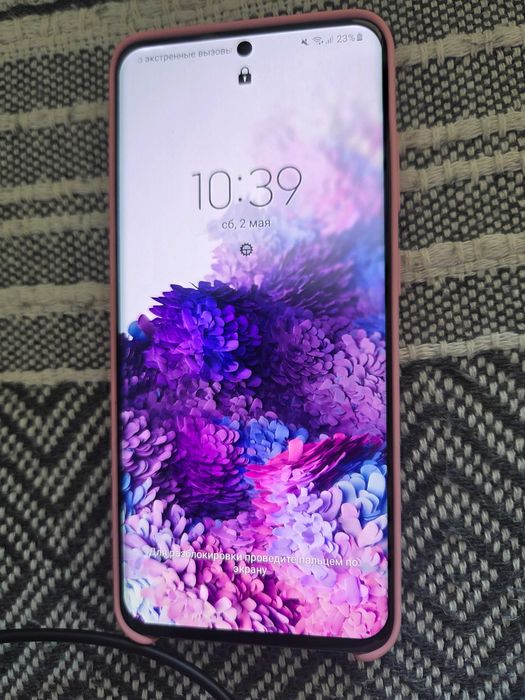 Продам смартфон Samsung S20
