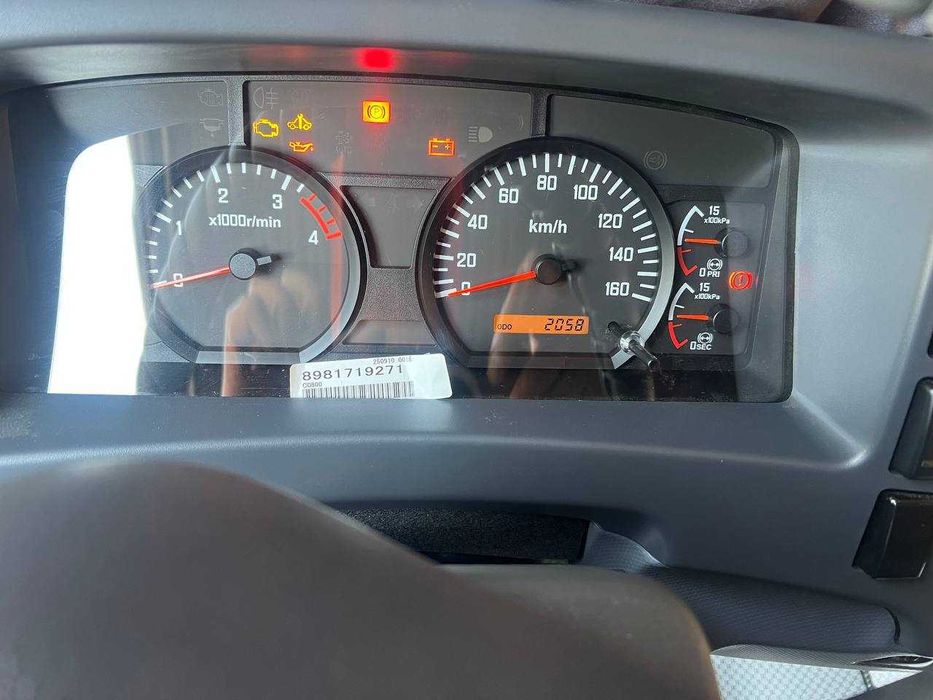 Isuzu moshnasi 2026 yil 2000 probeg