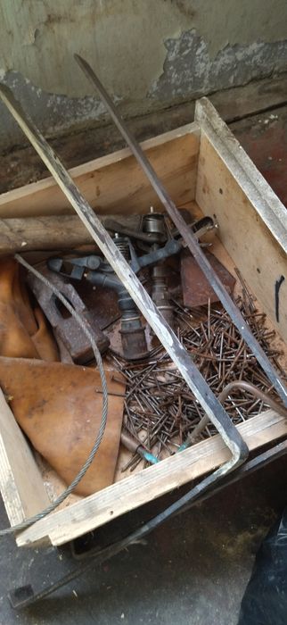 Отдам на дрова шкаф