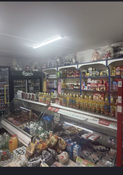 Сдаётся  магазин с товаром