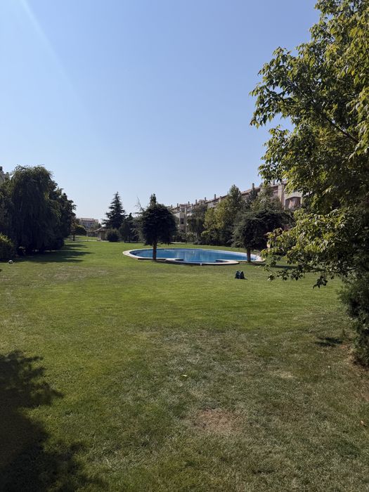 Apartament 3 camere, 130 mp, terasă, șemineu, piscine, parcare și boxă – Ibiza Sol Pipera