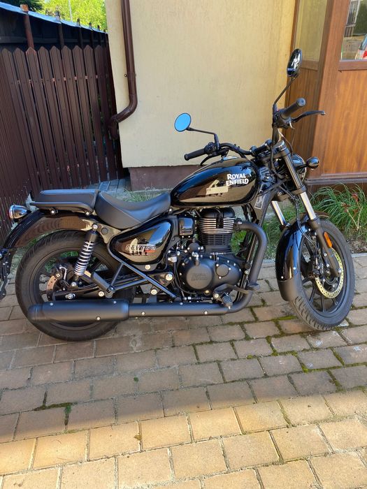 Vând motocicletă Royal Enfield meteor 350
