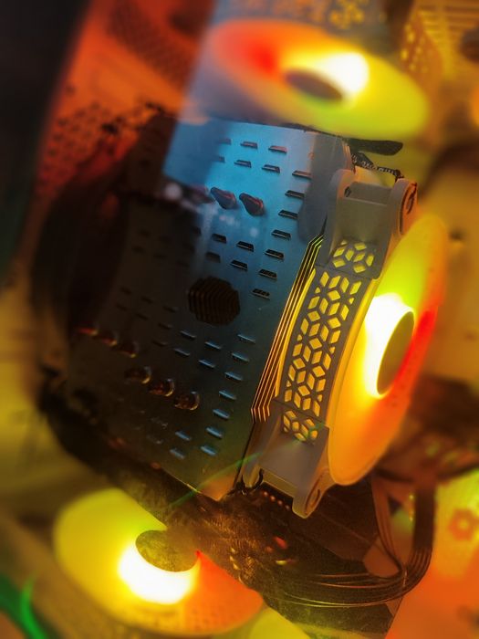 Продам ПК Core i 7 , 9700 супер мощный)