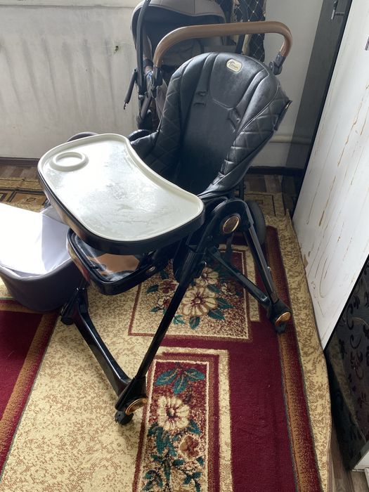 Балаға арналған ас ішетін орындық