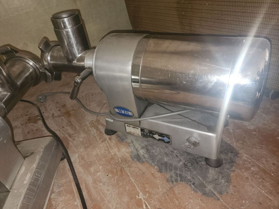 Продается мясорубка Корея