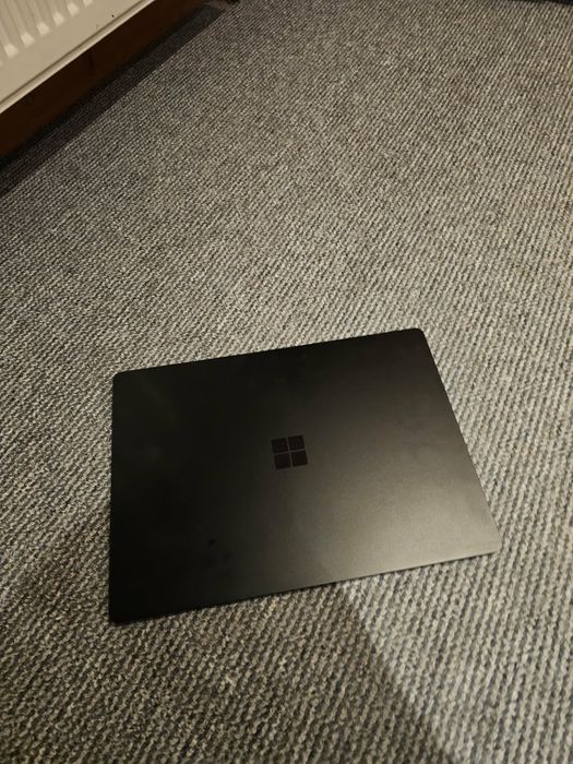Microsoft surface laptop 3 model (1868)