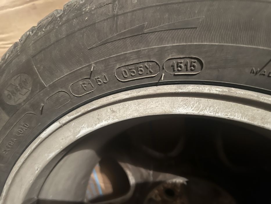 Зимни гуми Michelin 2 бр. и ESA Tecar 2 бр. 195/60/15