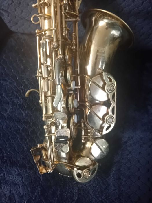Алт саксофон бартер за Сол кларинет