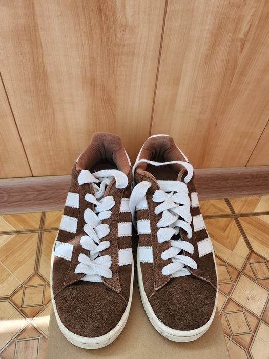 Продам кампусы замшевые