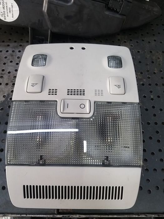 Plafoniera fata audi a4 b7 8e 8e0947565