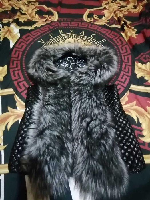 Дамски елеци и грейки