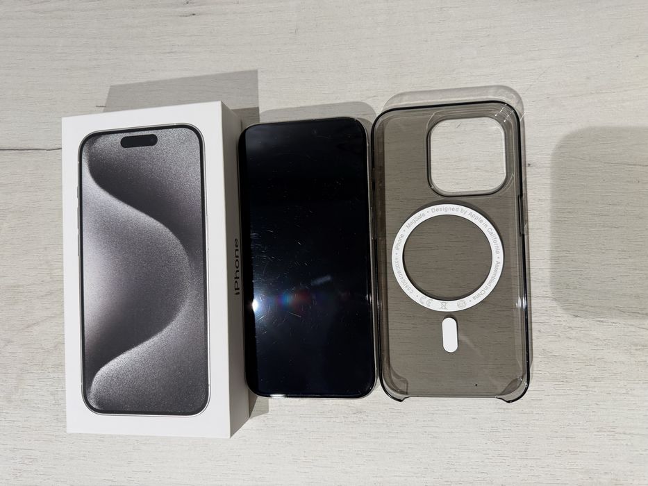 Продаю iPhone 15 Pro -256 Гб