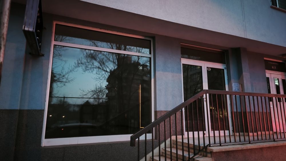 Под наем: Офис, помещение, магазин.