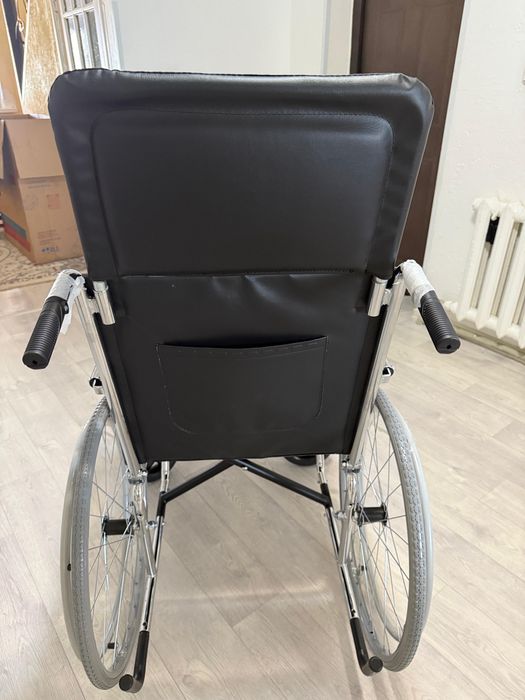 Коляска инвалидная для взрослых и детей.