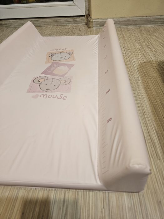 Бебешка вана за къпане и повивалник