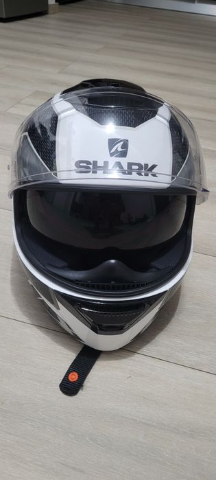 Vând casca moto Shark Spartan S