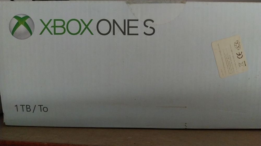 XBox One S 1TB + controler + 5 jocuri