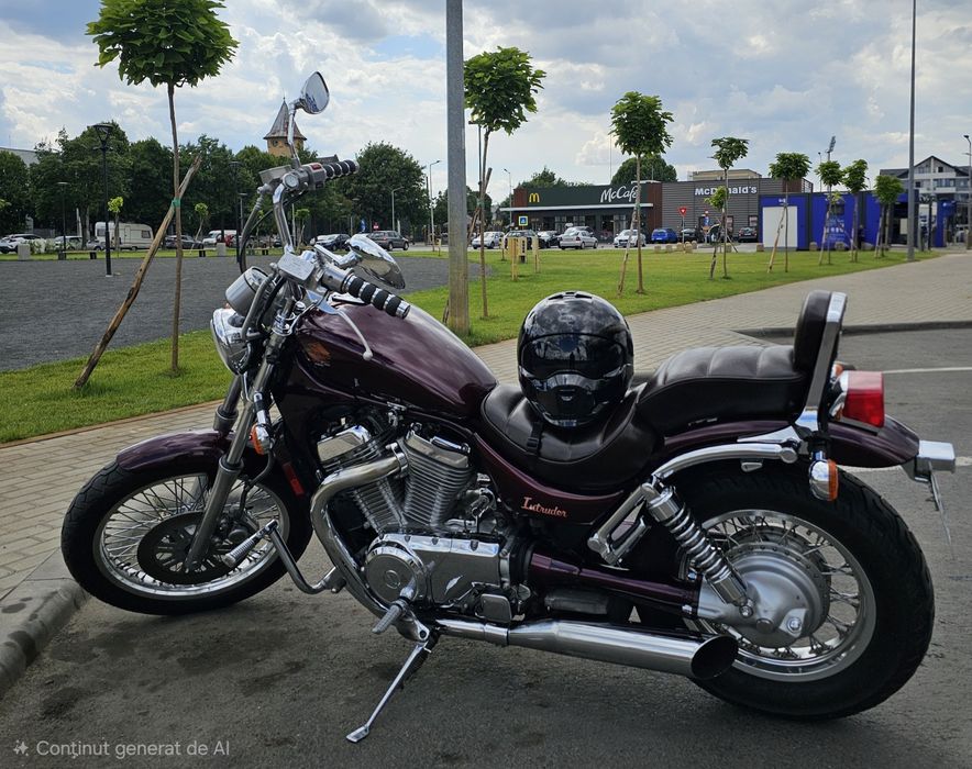SUZUKI VS 700 INTRUDER  1987/ Stare foarte bună.