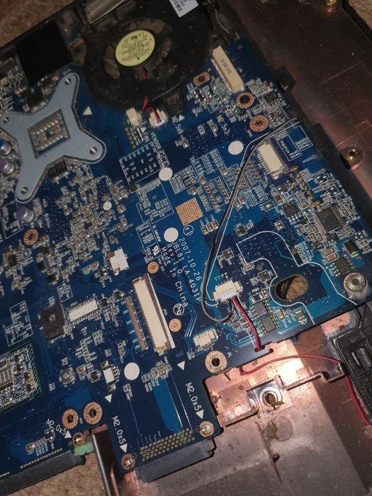 Vand Placa de baza " Dezmembrata Dela un Laptop Windows 7 Not a Gen. "