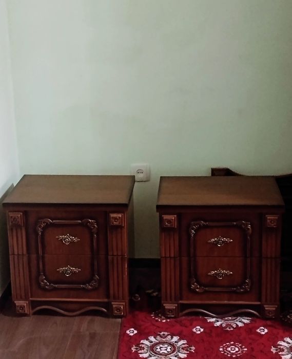 Продам спальный гарнитур