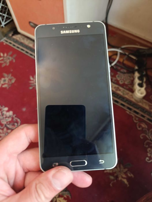 Samsung galaxy j5 продам на запчасти или восстановление