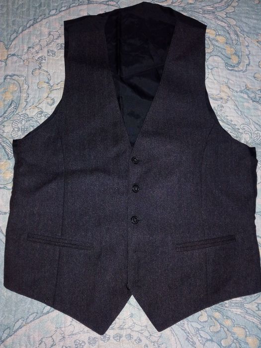 Жилетки мужские новые.