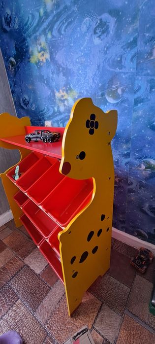 Продам полка для игрушек