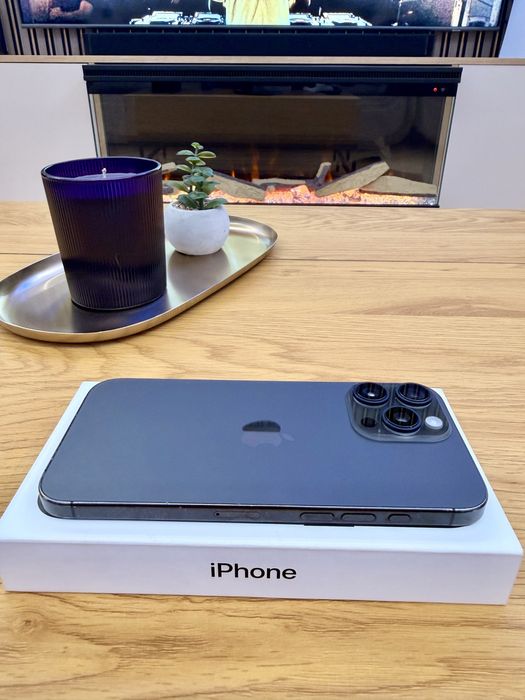 Iphone 16 PRO MAX 256 GB / Black Titanium / 92% bat / Decembrie 2024