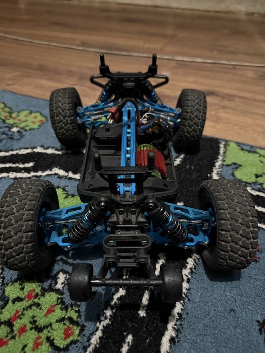 Rc машинка с метал деталями