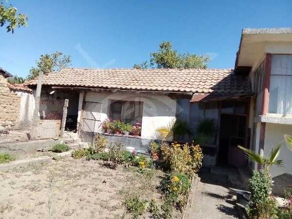 Продава се Къща в с. Старосел, Област Пловдив - 50 кв.м за 700 €/кв.м - Снимка #1