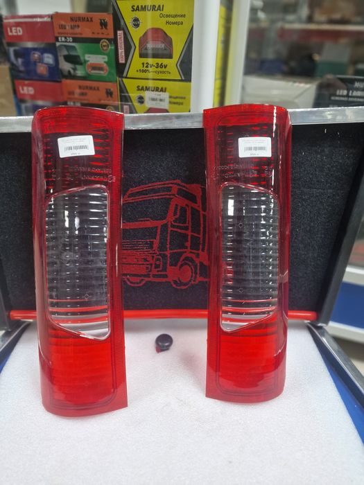 Рассеиватель заднего фонаря правый и левый на Газель