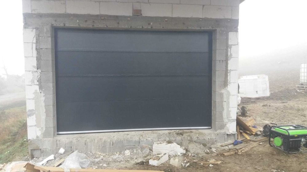 Uși De Garaj automate